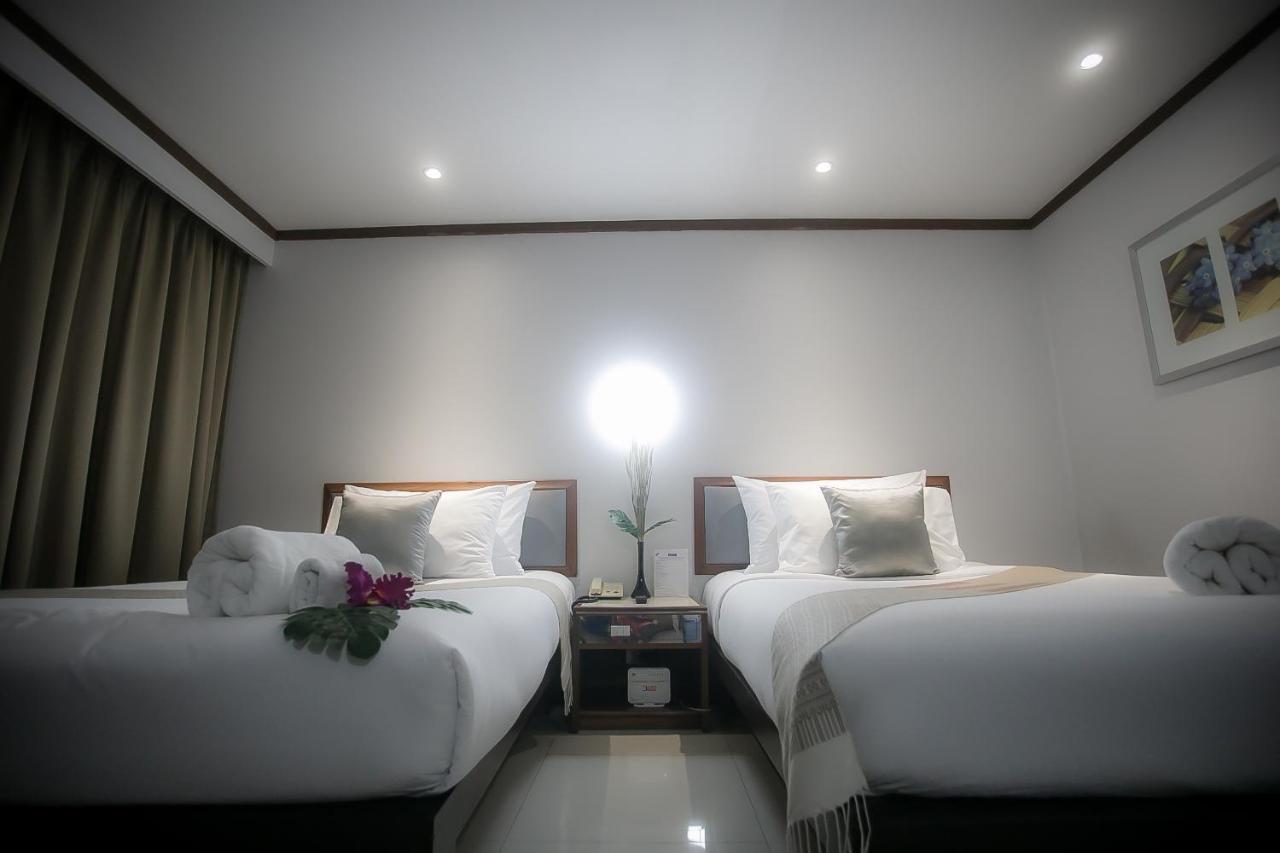 Friday Hotel Uttaradit Ngoại thất bức ảnh