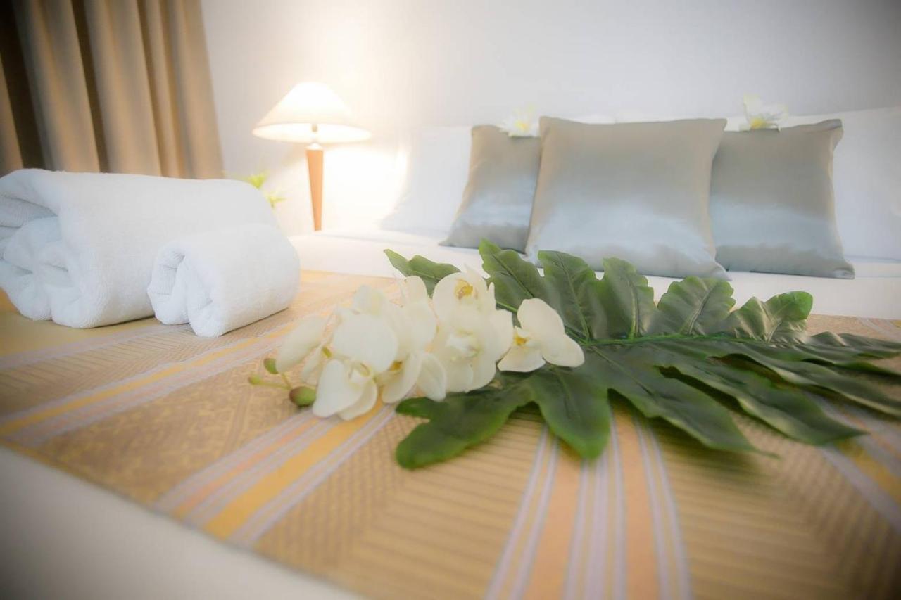 Friday Hotel Uttaradit Ngoại thất bức ảnh