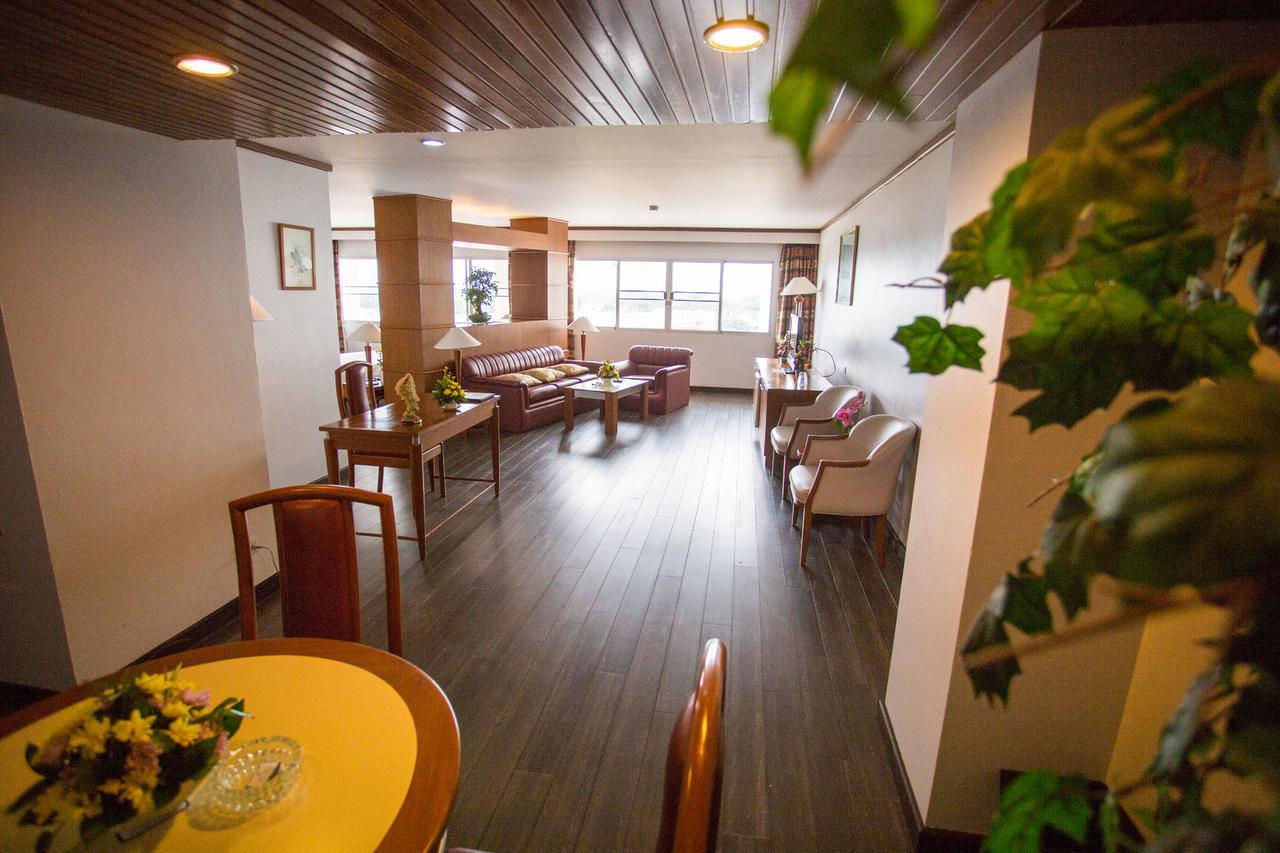 Friday Hotel Uttaradit Ngoại thất bức ảnh